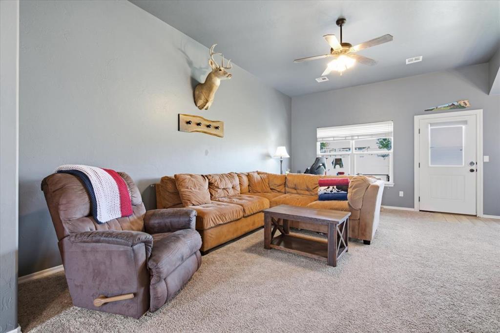 1301 Hillside Terrace Property Photo 8
