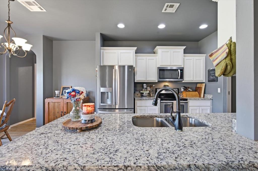 1301 Hillside Terrace Property Photo 15