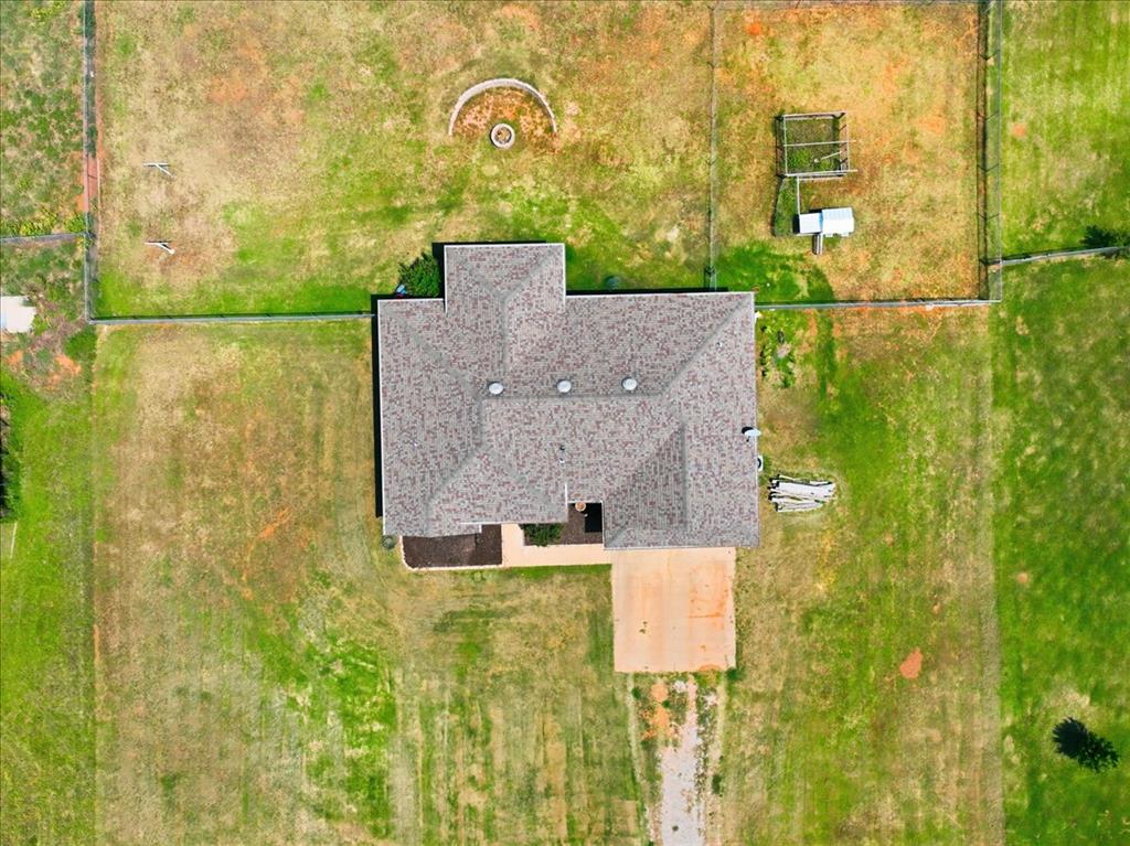 1301 Hillside Terrace Property Photo 26