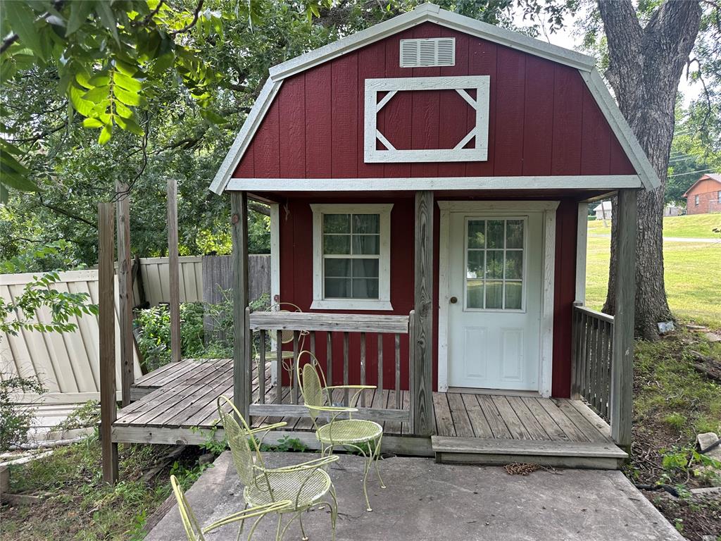 401 S Catherine Street Property Photo 2