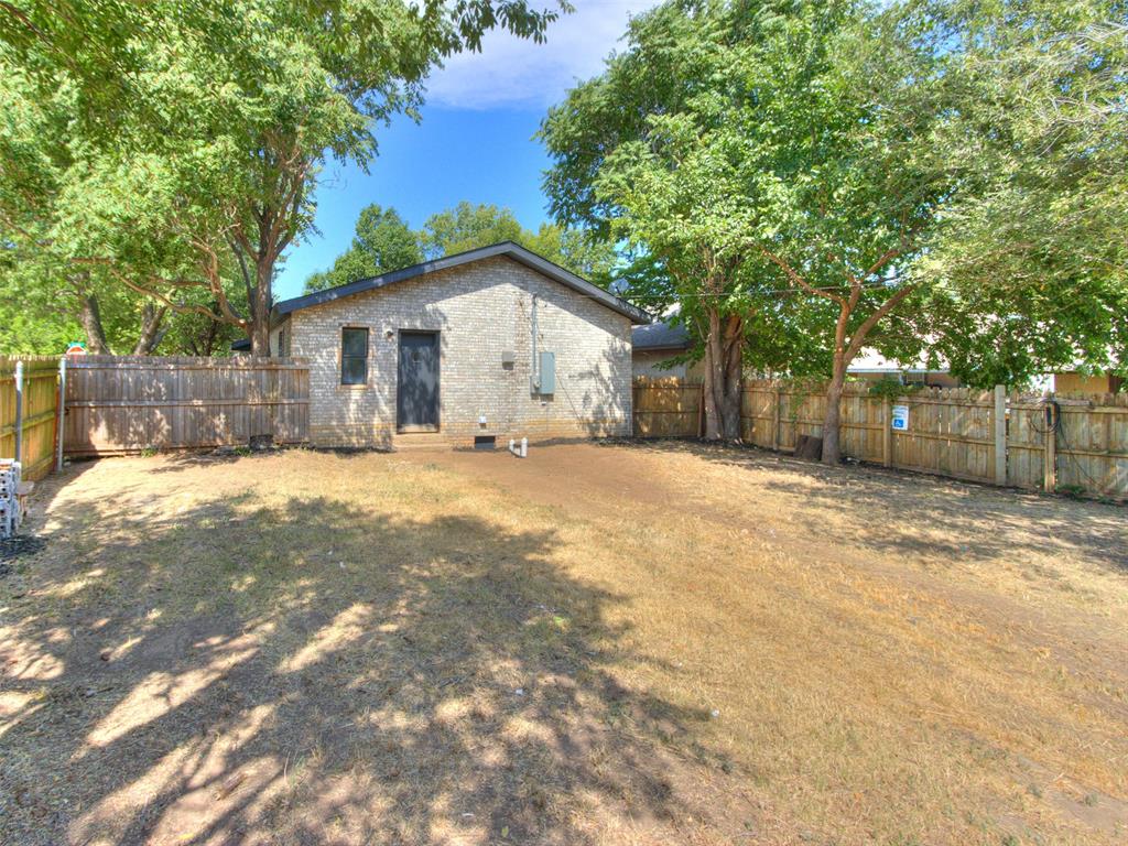 833 S Ellison Avenue Property Photo 6