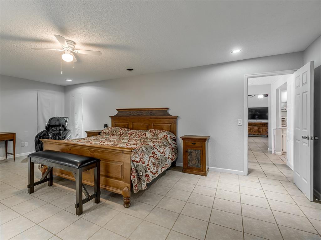 3100 N Meadowood Drive Property Photo 20