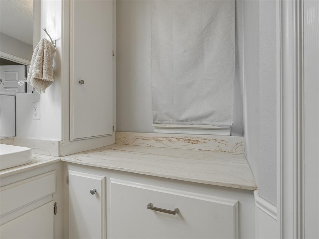 3100 N Meadowood Drive Property Photo 23