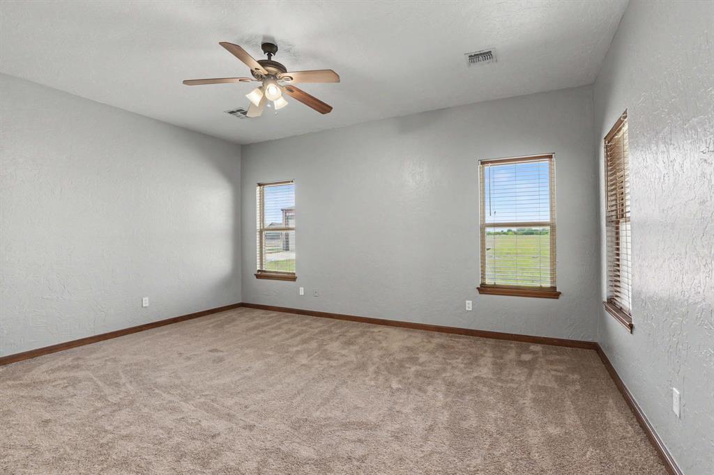 403 Scissor Tail Lane Property Photo 11