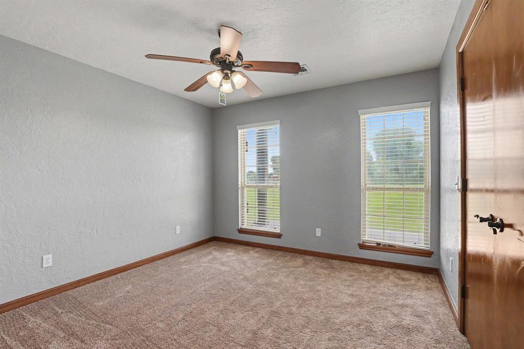 403 Scissor Tail Lane Property Photo 17