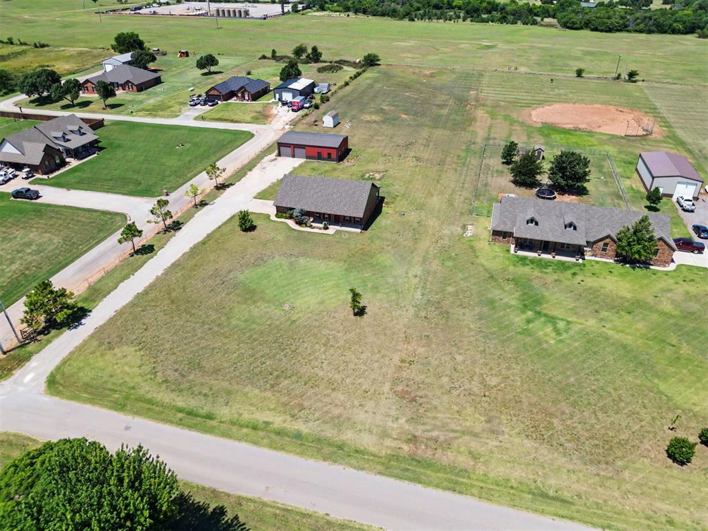 403 Scissor Tail Lane Property Photo 36