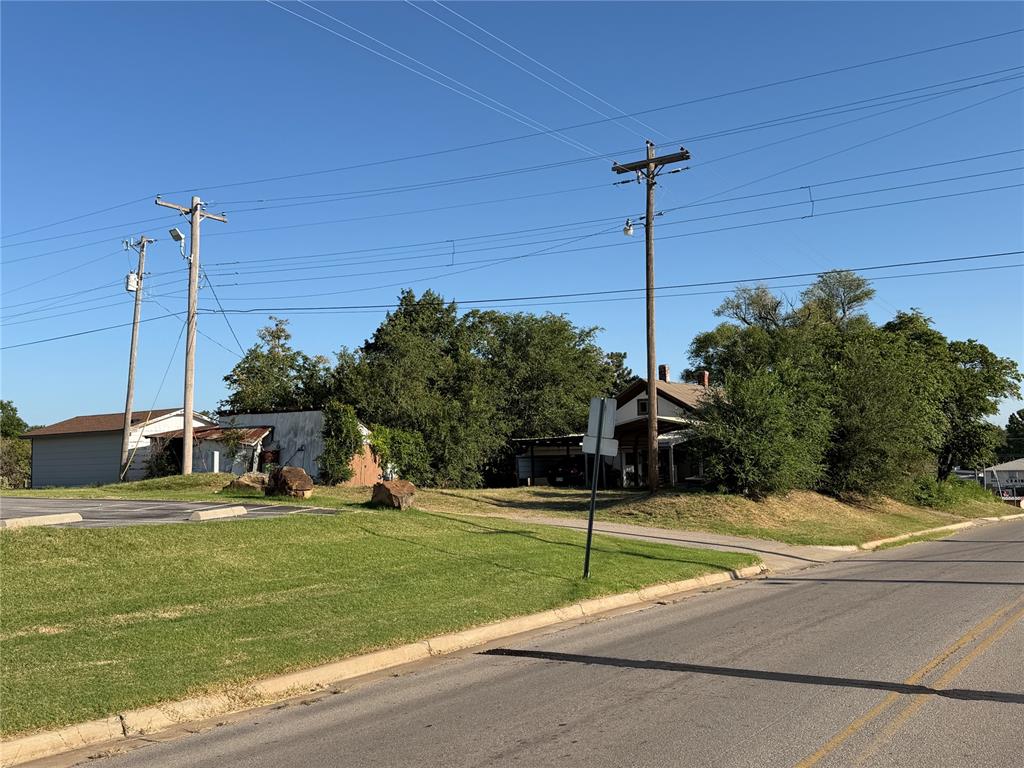 104 W Johnny Bench Street Property Photo 6