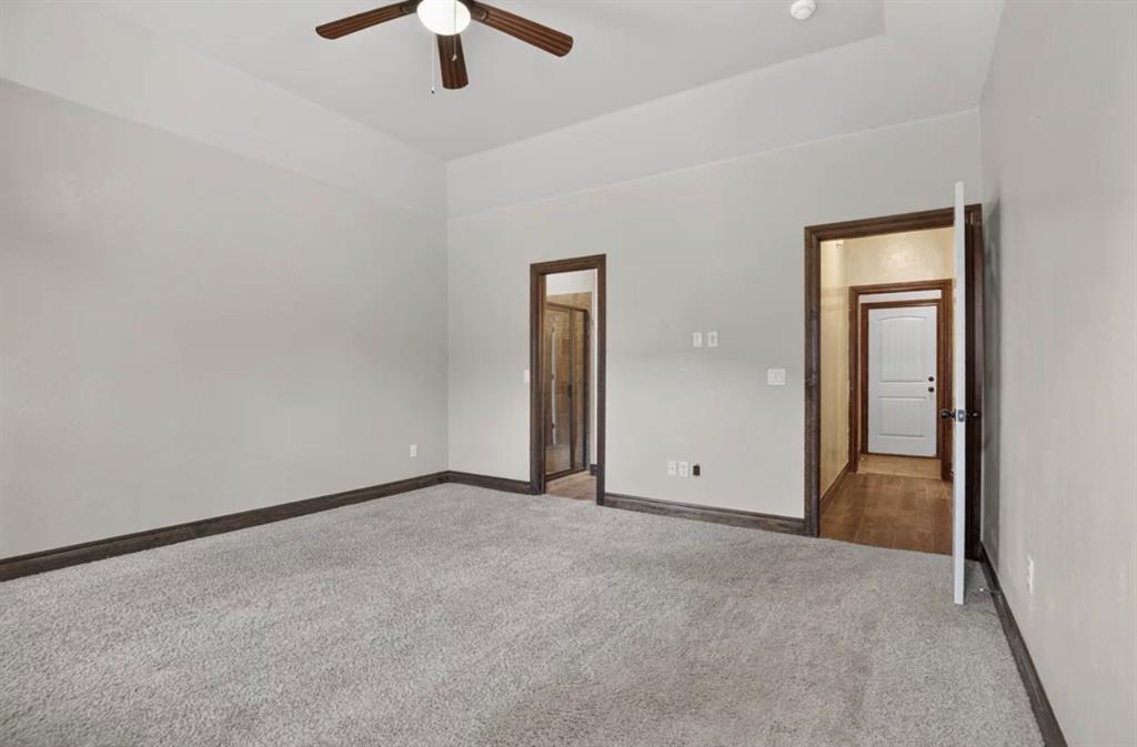 3712 Oakridge Circle Property Photo 16