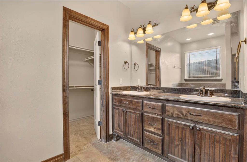 3712 Oakridge Circle Property Photo 17