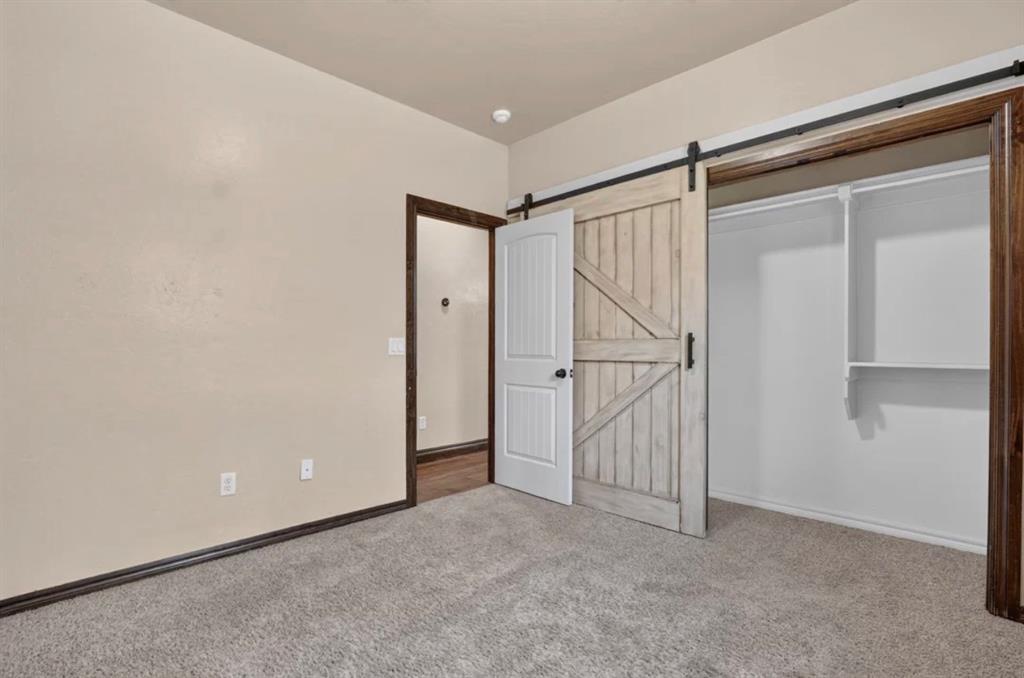 3712 Oakridge Circle Property Photo 20