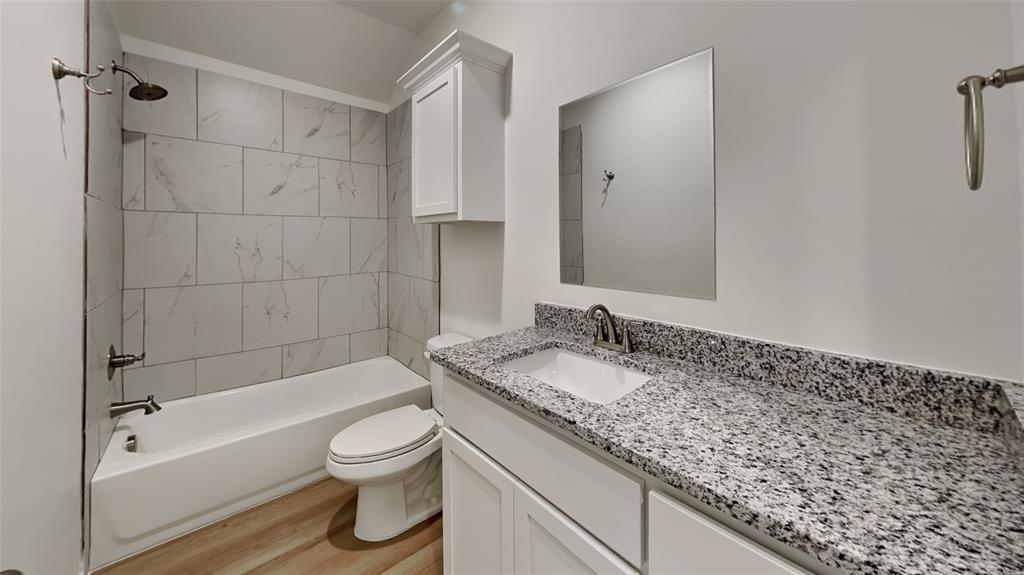 11517 University Drive Property Photo 16