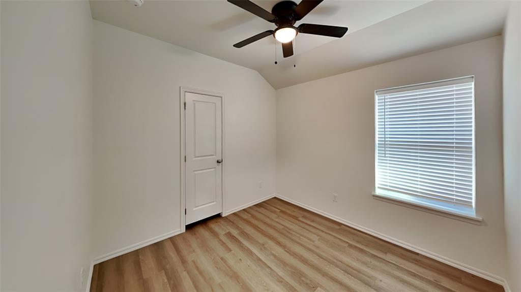 11517 University Drive Property Photo 17