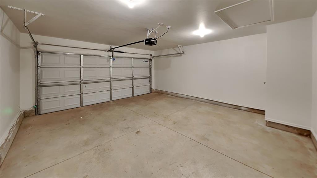 11517 University Drive Property Photo 19