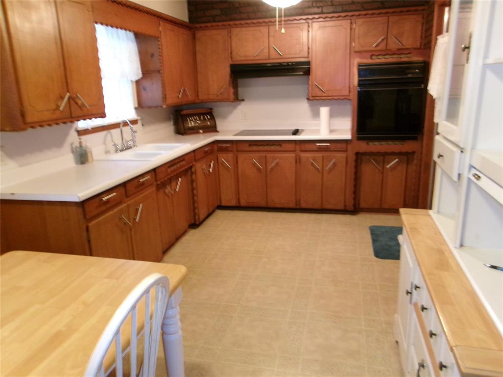 4813 N Woodland Park Terrace Property Photo 4