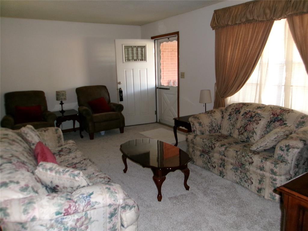 4813 N Woodland Park Terrace Property Photo 6