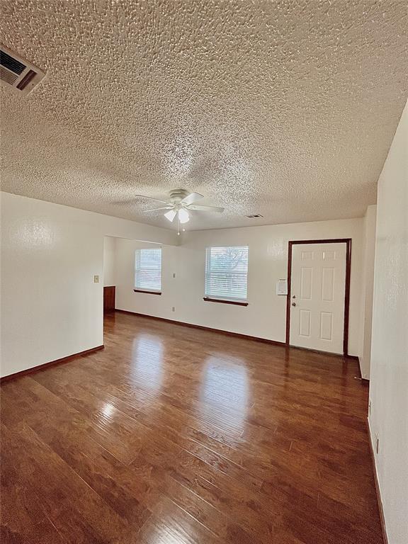 312 Chalmette Drive B Property Photo 12