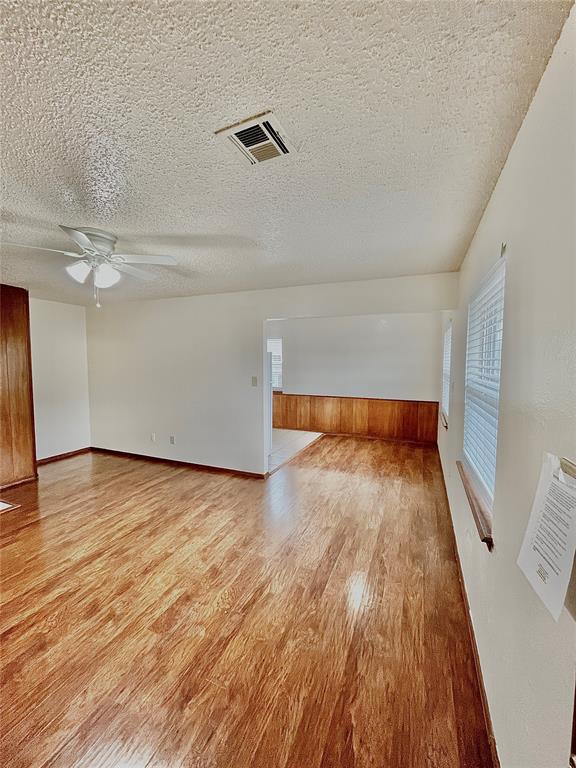 312 Chalmette Drive B Property Photo 13