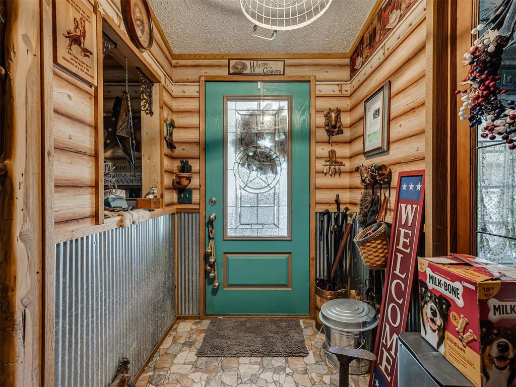 18702 Dawn Road Property Photo 9