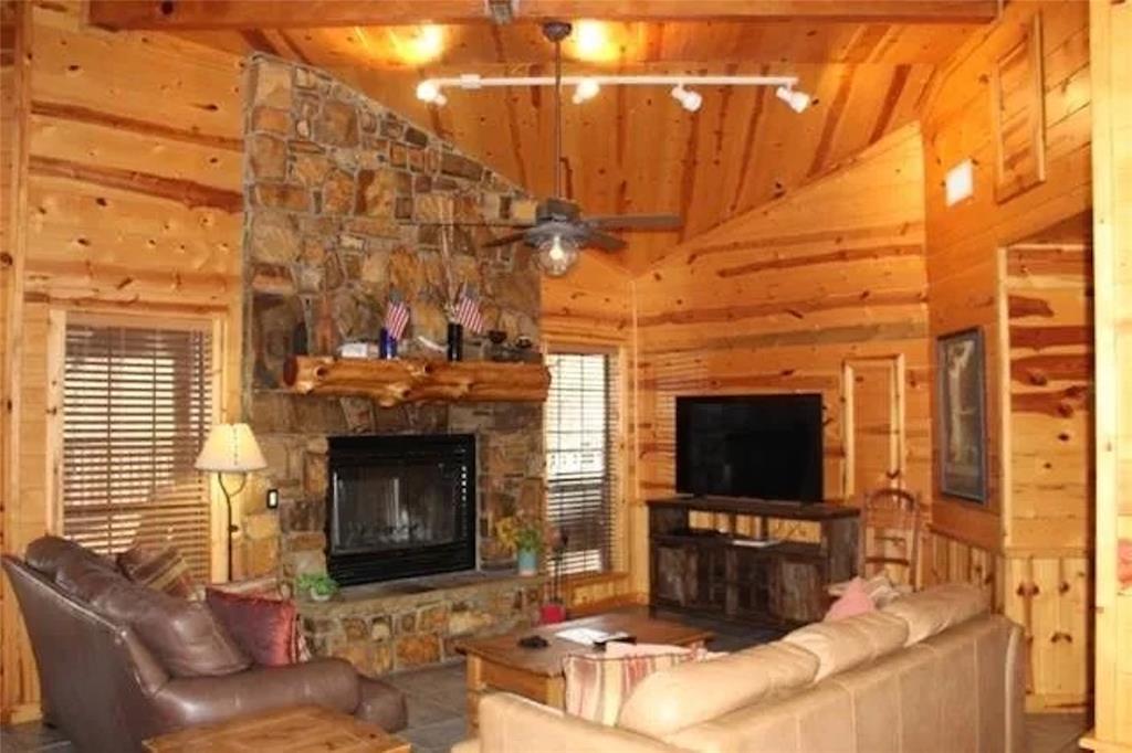 324 Lucian Sorrel Road Property Photo 9