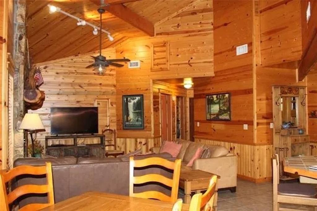 324 Lucian Sorrel Road Property Photo 10