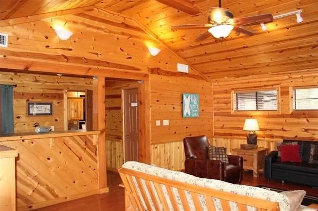 324 Lucian Sorrel Road Property Photo 15