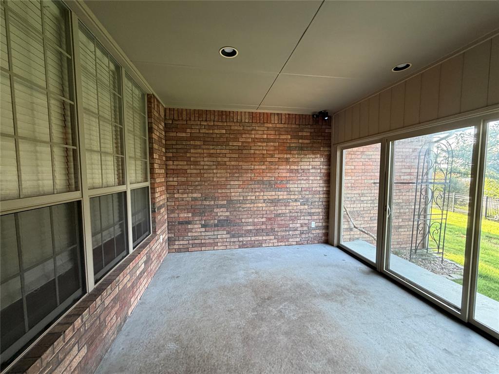 2816 Land Run Road Property Photo 8