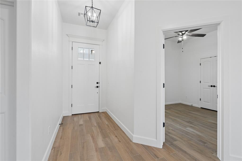 1304 Torrey Pines Road Property Photo 5