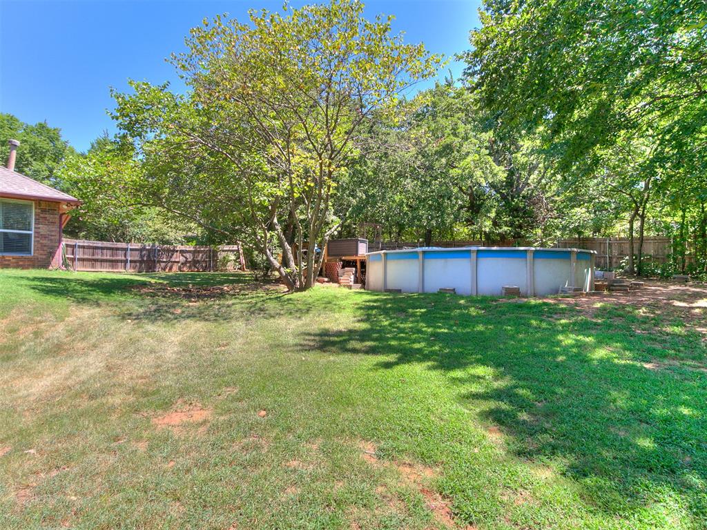 7824 Bobwhite Trail Property Photo 32
