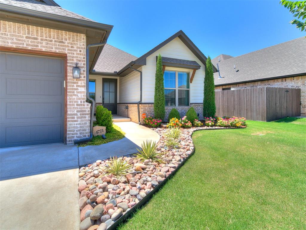 4721 Mustang Park Boulevard Property Photo 3