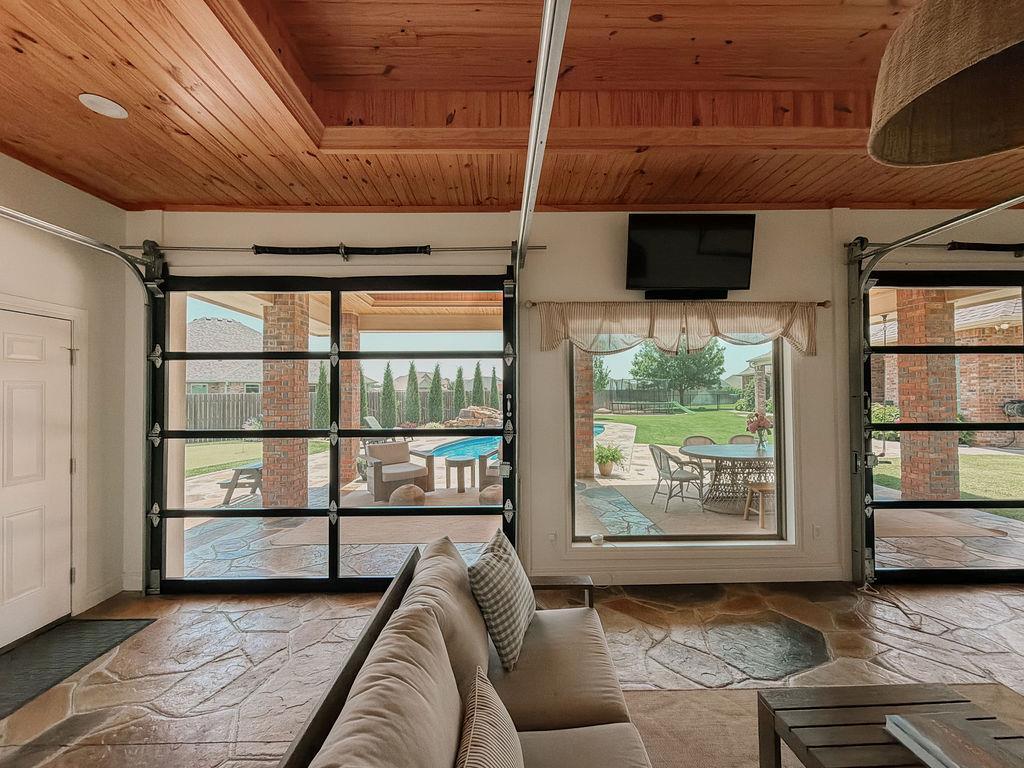 913 Stonebridge Court Property Photo 45