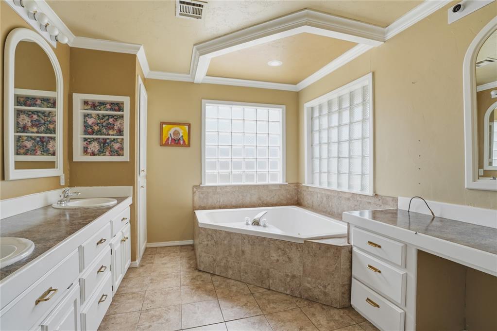 5804 Nw 53rd Street Property Photo 27