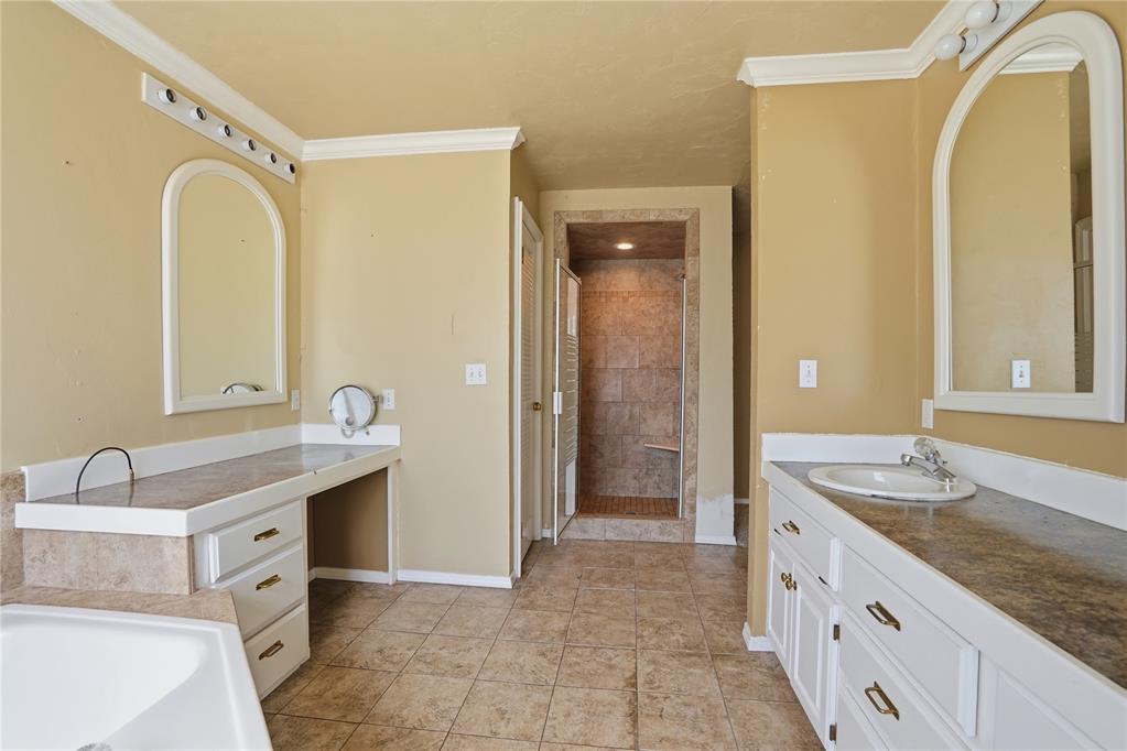 5804 Nw 53rd Street Property Photo 28