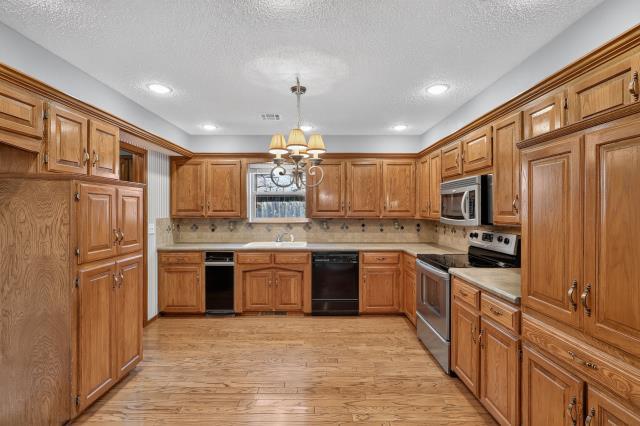 10800 W Country Drive Property Photo 4