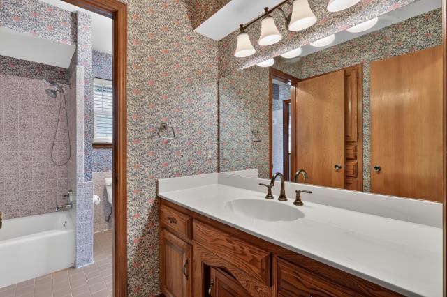 10800 W Country Drive Property Photo 14