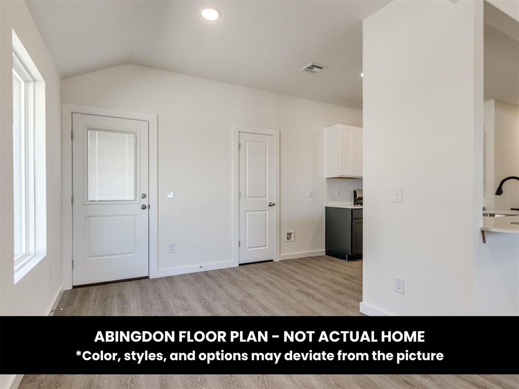 1120 E Stallion Lane Property Photo 15