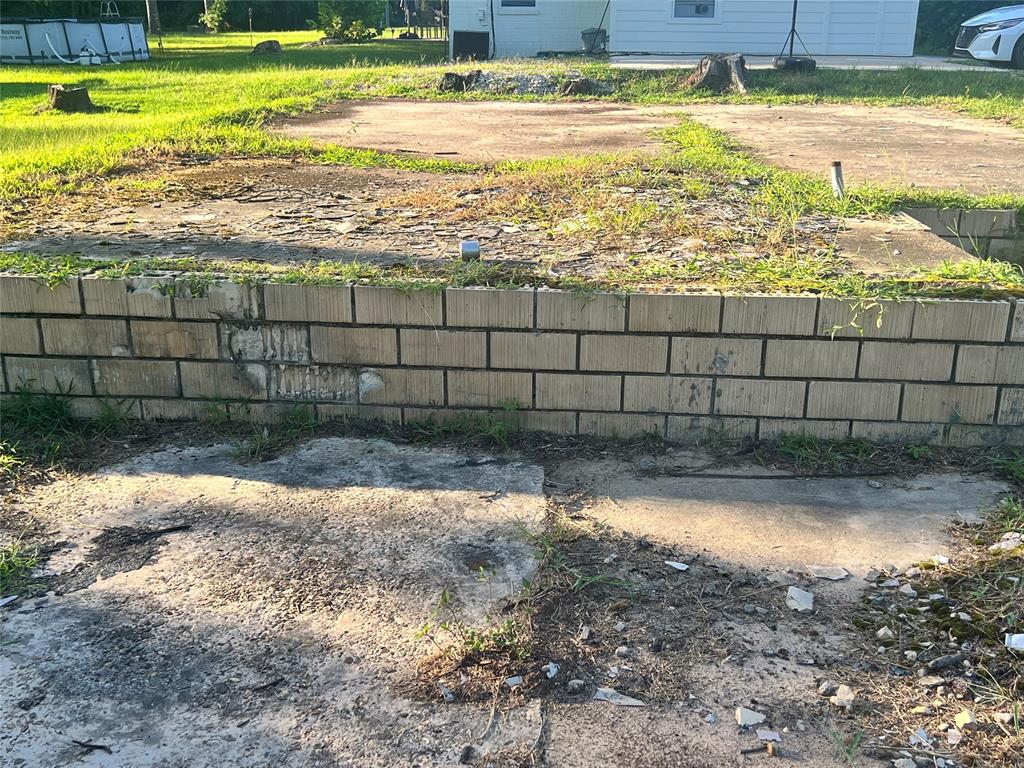 709 Se Avenue J Property Photo 5