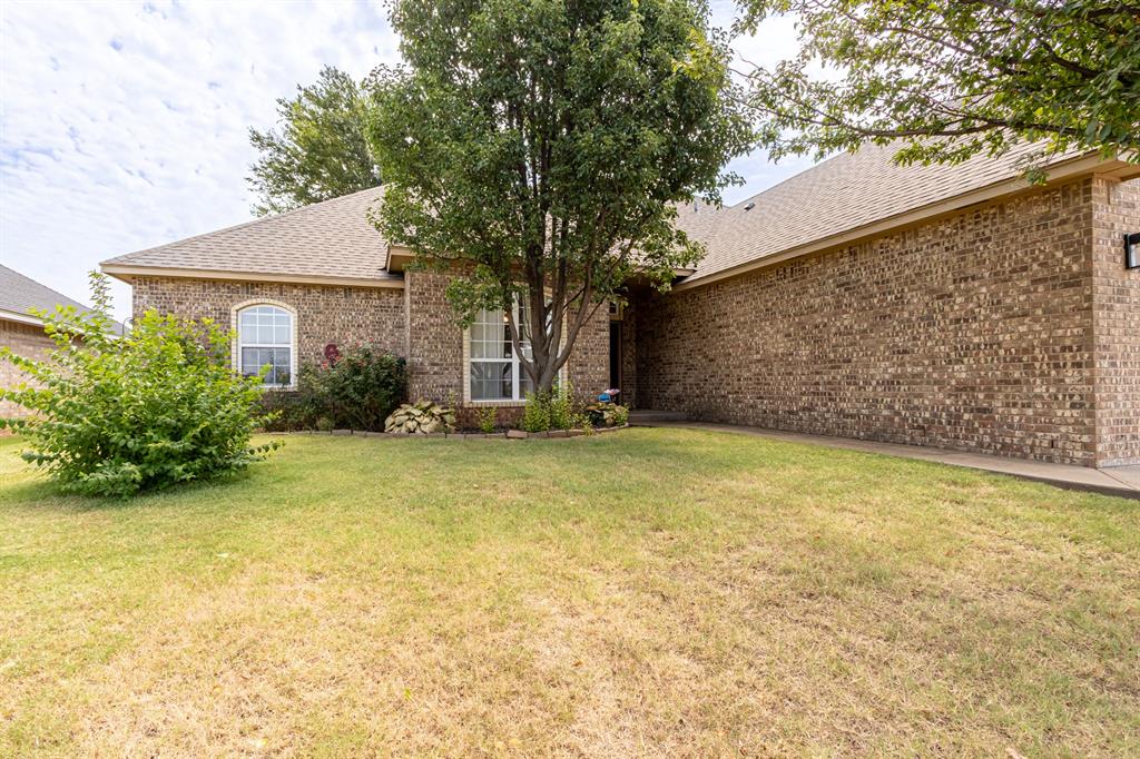 2318 Tailwind Drive Property Photo 5