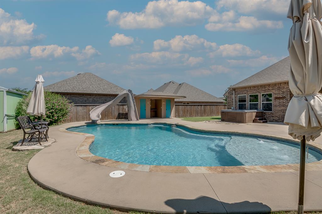 6313 Whispering Grove Drive Property Photo 45