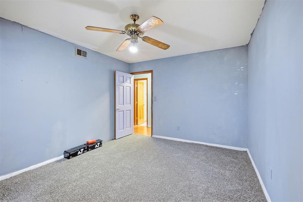 304 Country Club Terrace Property Photo 23