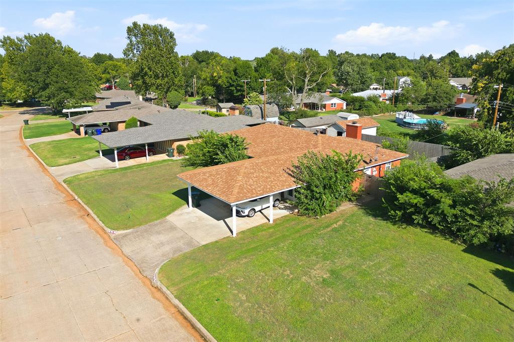 304 Country Club Terrace Property Photo 34