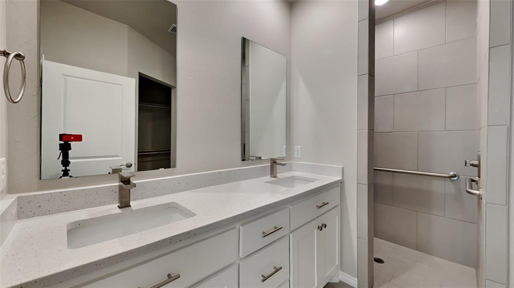 8012 Labelle Drive Property Photo 9