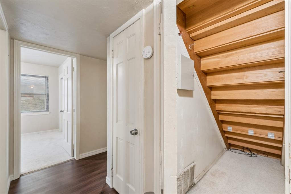 5737 Nw 47th Street Property Photo 12