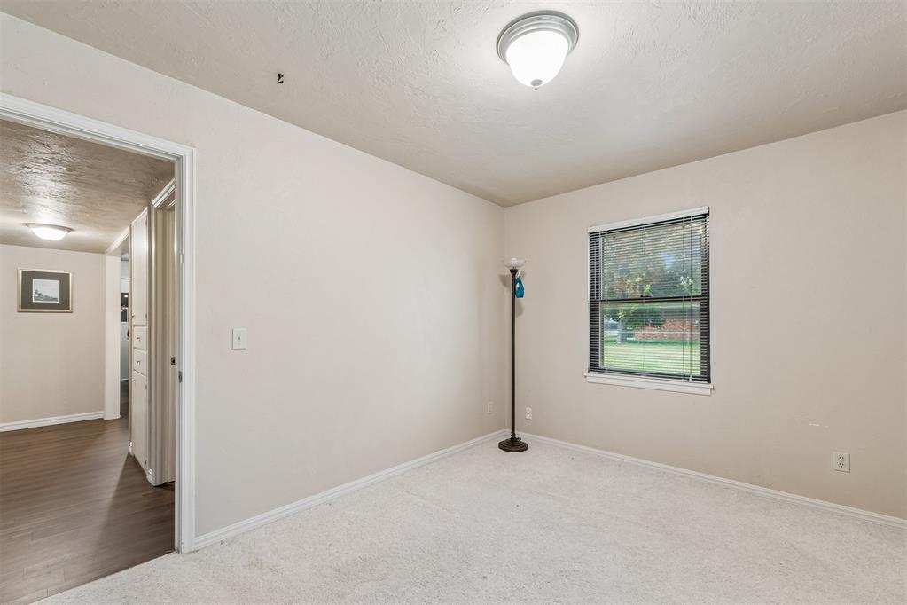 5737 Nw 47th Street Property Photo 15