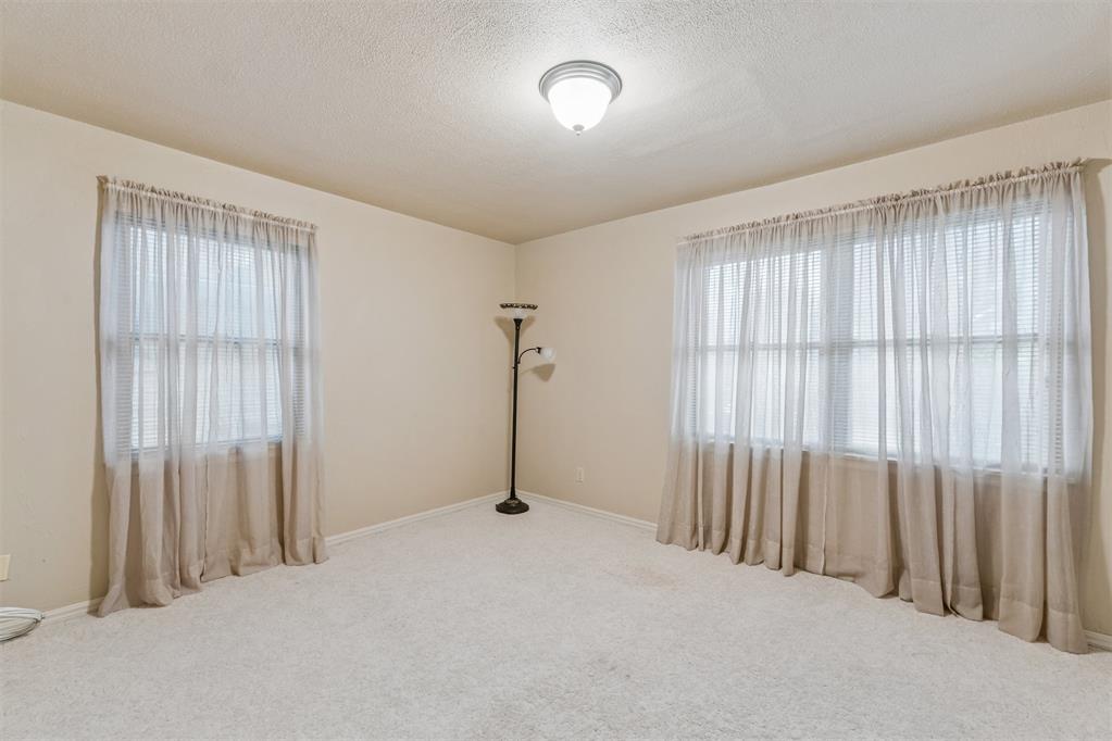 5737 Nw 47th Street Property Photo 18