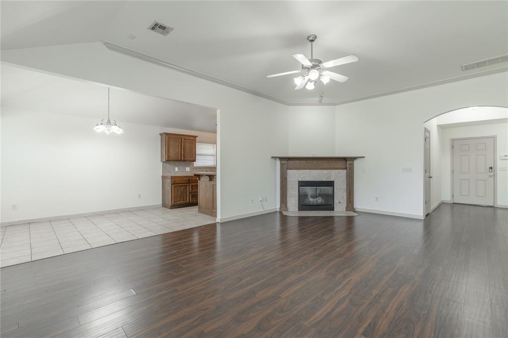 2608 Queenston Avenue Property Photo 6