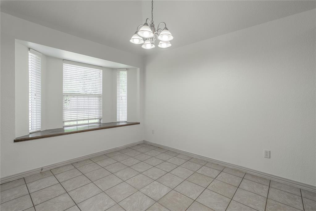 2608 Queenston Avenue Property Photo 10