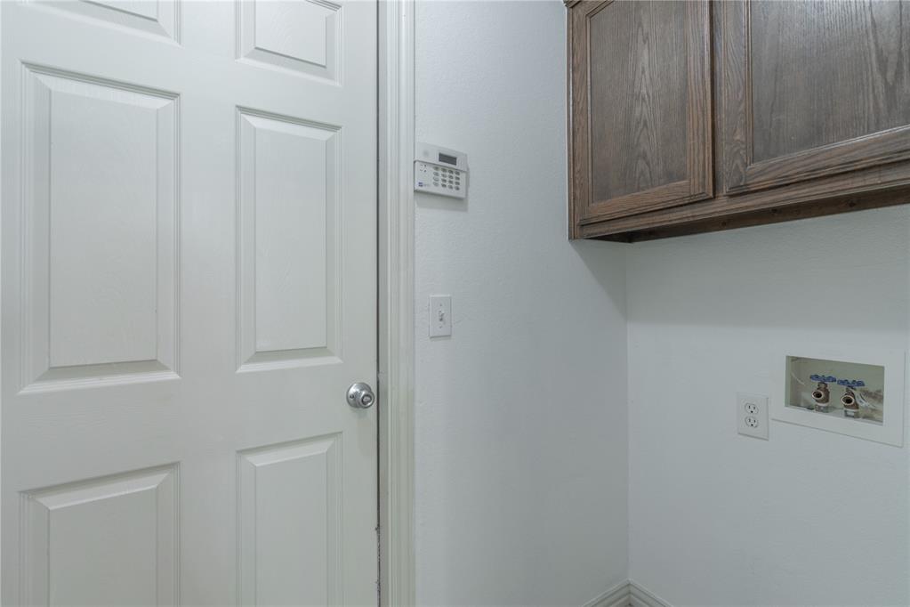 2608 Queenston Avenue Property Photo 32