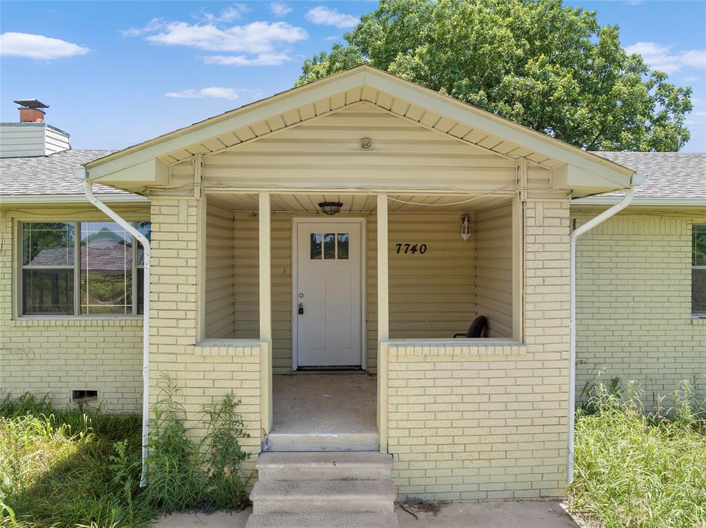 7740 Swayback Road Property Photo 2