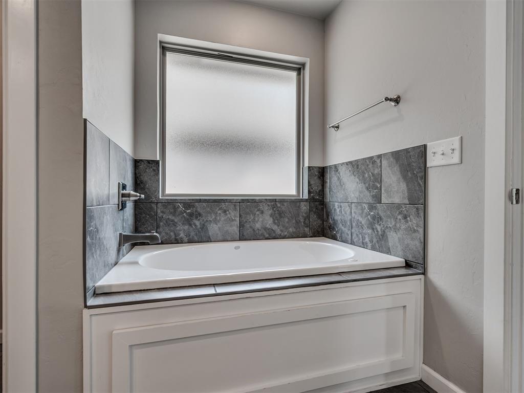 8433 Lambert Way Property Photo 17