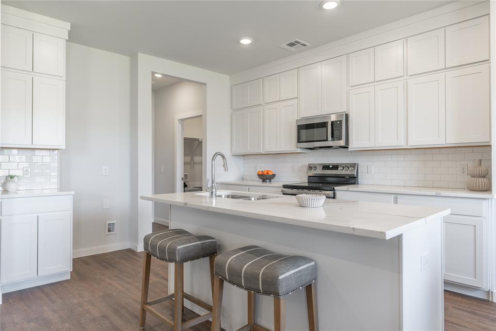 5690 Bluestem Avenue Property Photo 12